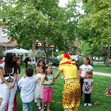 Yannis Restaurant 4* Καβάλα